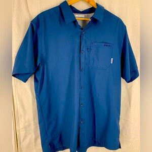 Large men’s Columbia PFG with Omnishield. Worn a few times, in great condition.